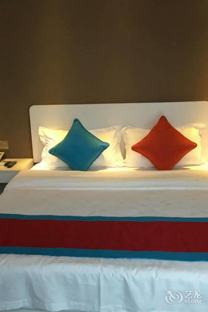 Yilan Hotel Shenzhen Investment Management Co. Ltd Kültér fotó